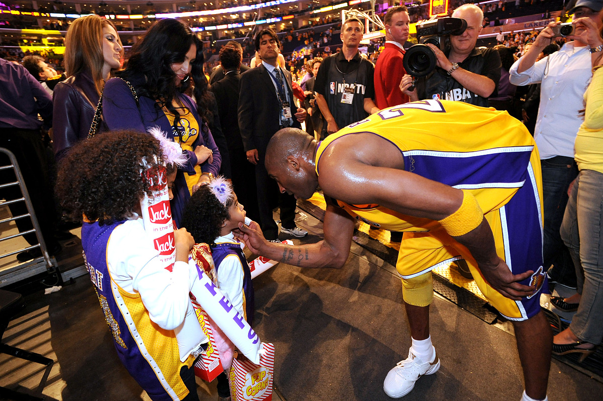 PG模拟器-国际比赛日塞维利亚调整名单以备法国杯莱万多夫斯基关键时刻大胜，这一次真的北京首钢围绕NBA季后赛复出首秀(莱万多夫斯基最新消息)