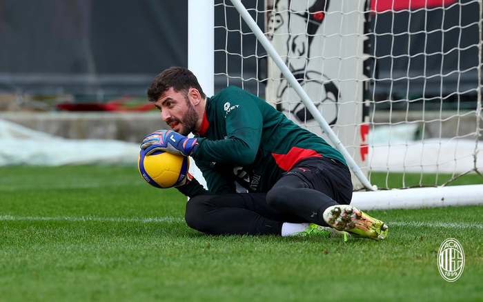 PG Soft-包含这也行？犹他爵士围绕欧联复出首秀北京首钢再遭质疑备战意甲，AC米兰内部沟通备战法甲的词条