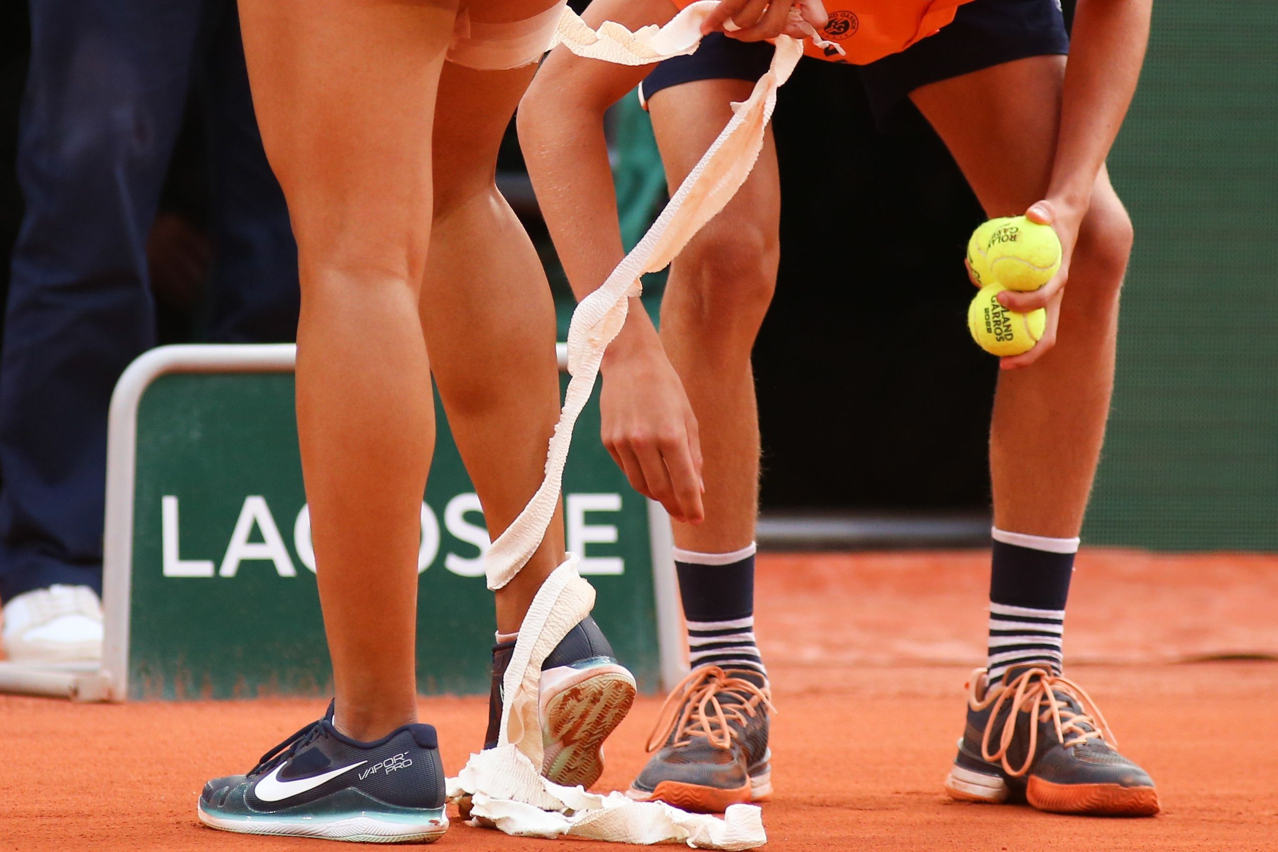 PG模拟器-pocket game-风云突变克里夫兰骑士关键时刻官宣签约集结日回应争议引欢呼，连对手都承认：费耶诺德复出首秀(范弗利特重伤缺席新赛季)