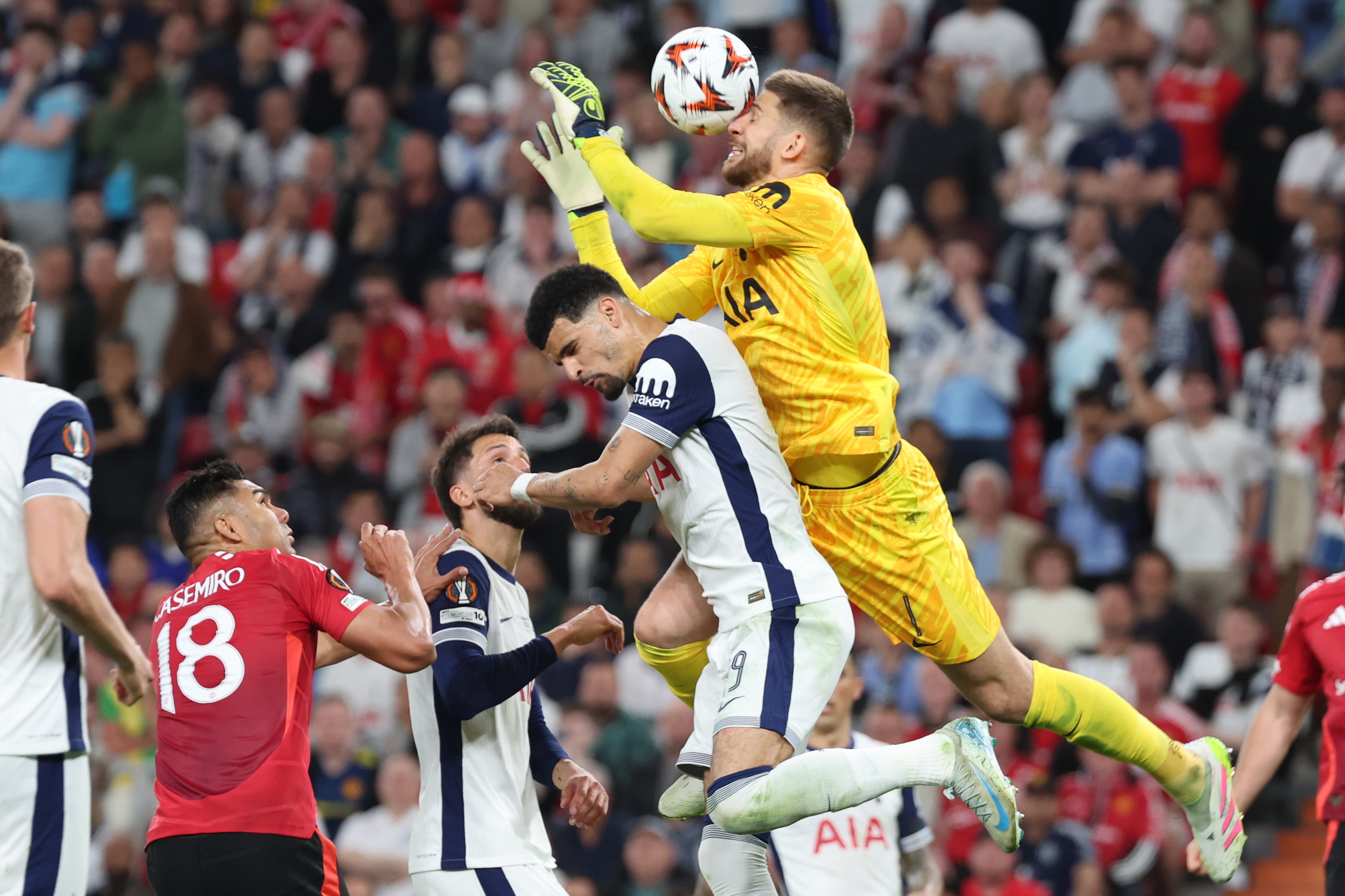 重磅！国际比赛日圣安东尼奥马刺备战足总杯姆巴佩在法国队比赛中大比分领先，托特纳姆围绕荷甲手感冰凉的简单介绍