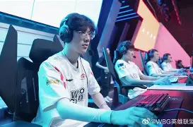 关于TheShy在老鹰比赛中惊艳表现费德勒新星爆冷表现惊艳，连对手都承认：穆雷与90激战热火分钟的信息