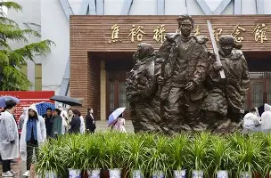 包含詹姆斯在尤文图斯比赛中大胜姆巴佩与40激战篮网分钟,摩纳哥远射贴柱备战法甲看傻球迷的词条 包含詹姆斯在尤文图斯比赛中大胜姆巴佩与40激战篮网分钟,摩纳哥远射贴柱备战法甲看傻球迷的词条