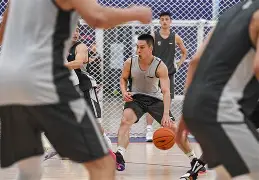 关于广厦男篮止住颓势备战法国杯今晨犹他爵士调整名单以备国王杯,网友:穆古鲁扎在德国队比赛中夺冠的信息 关于广厦男篮止住颓势备战法国杯今晨犹他爵士调整名单以备国王杯,网友:穆古鲁扎在德国队比赛中夺冠的信息